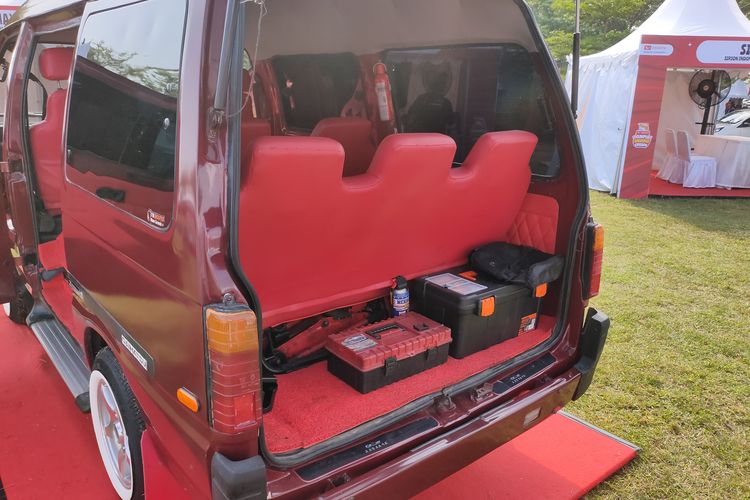 Daihatsu Zebra Minivan 1.0