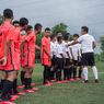 Bima Sakti Ajarkan Teknik Dasar Sepak Bola di Fisik Football Elite Training