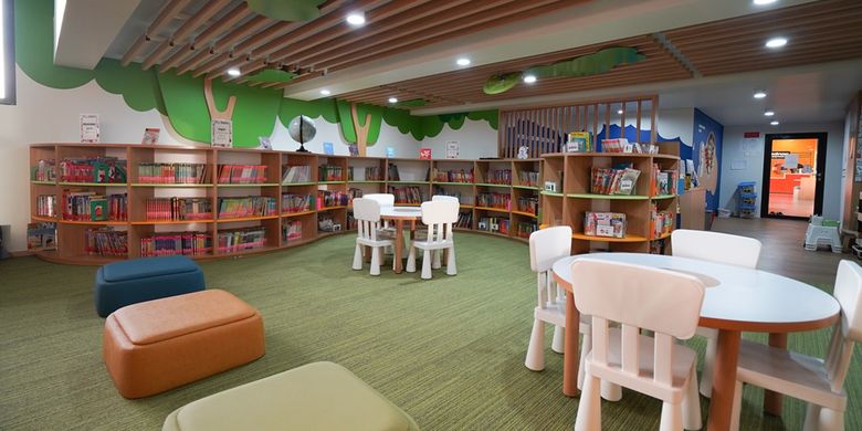 Media Resources Centre TK-SD Cikal Lebak Bulus memiliki Student Librarians yang mengampanyekan pentingnya memiliki gemar membaca dan minati kegiatan literasi.