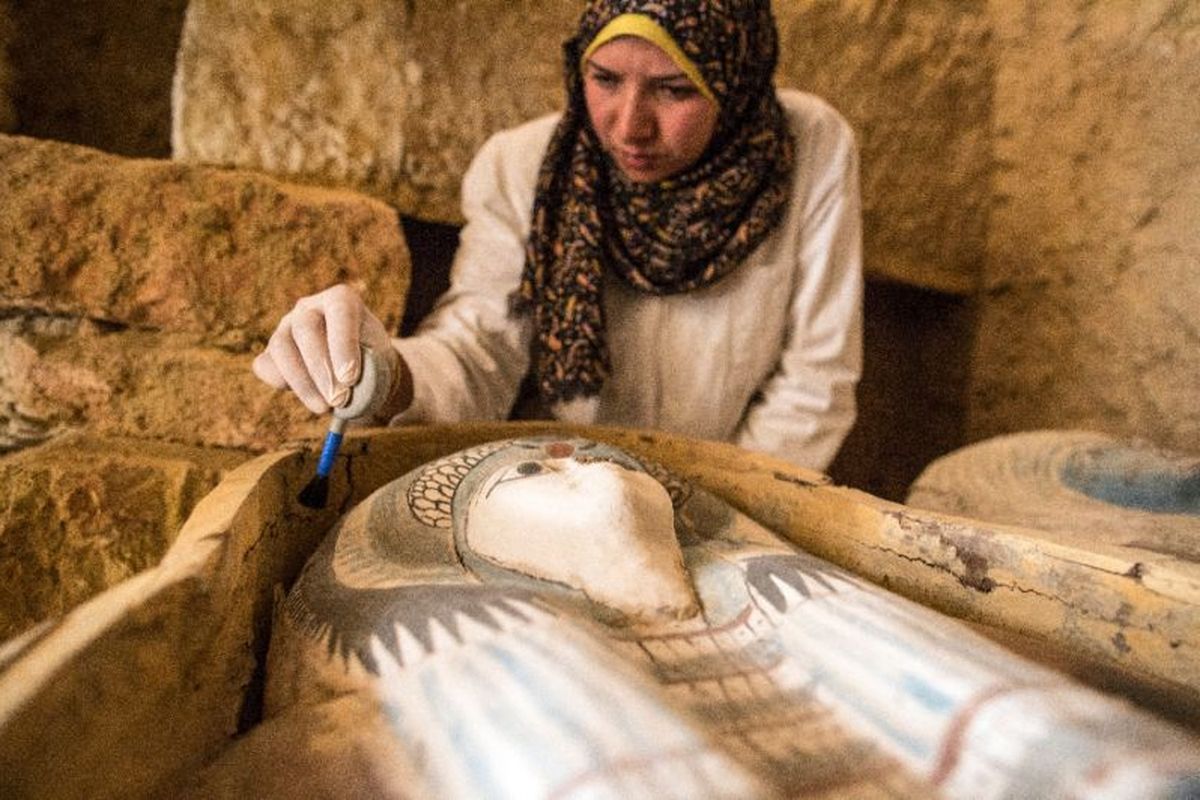 Mesir membuka pemakaman berusia 4.500 tahun dekat piramida Giza.