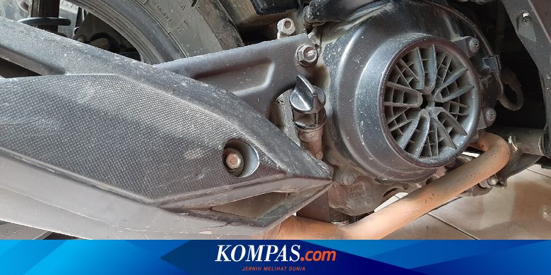 Cara Mudah Ganti Oli Mesin Skutik Sendiri Di Rumah Halaman All Kompas Com