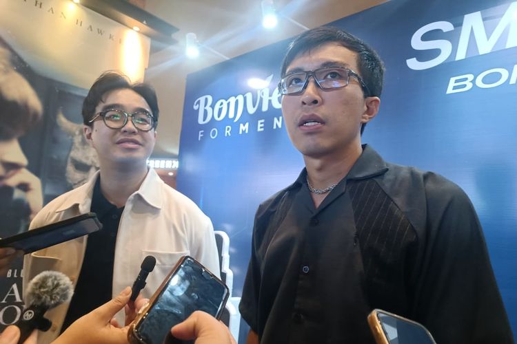 dr. Tirta dalam peluncuran Bonvie For Men di Jakarta Pusat, Minggu (16/11/2025).