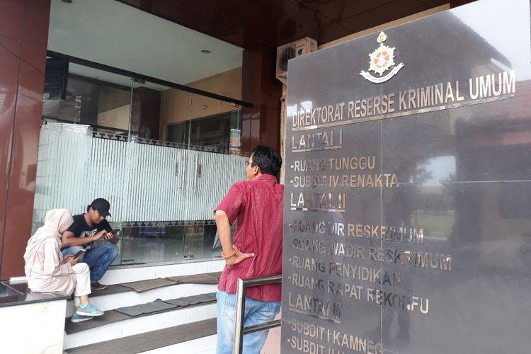 Gedung Ditreskrimum Polda Jawa Timur