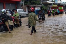 Diguyur Hujan 6 Jam, 500 Rumah di Gresik Terendam Banjir