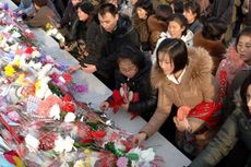 Korea Utara Peringati Dua Tahun Kematian Kim Jong Il