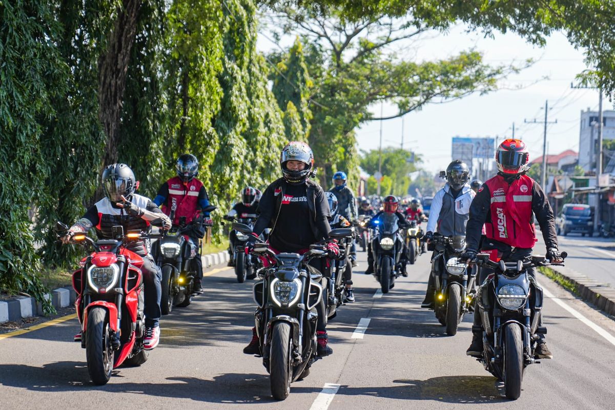 Parade motor Ducati di Yogyakarta