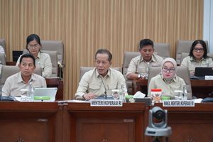 Manajer Kopdes Ditempatkan Jauh dari Domisili, Menkop: Untuk Pemerataan SDM
