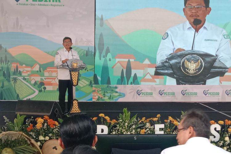 Direktur Utama BPJS Kesehatan Ghufron Mukti, saat menghadiri acara peluncuran Program Pesiar di Desa Losari, Kecamatan Ploso, Kabupaten Jombang, Jawa Timur, Rabu (30/8/2023).