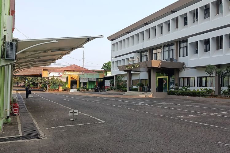 Hari Ketiga Aturan Wajib Parkir di Stadion Patriot, ASN Pemkot Bekasi Mulai Tertib