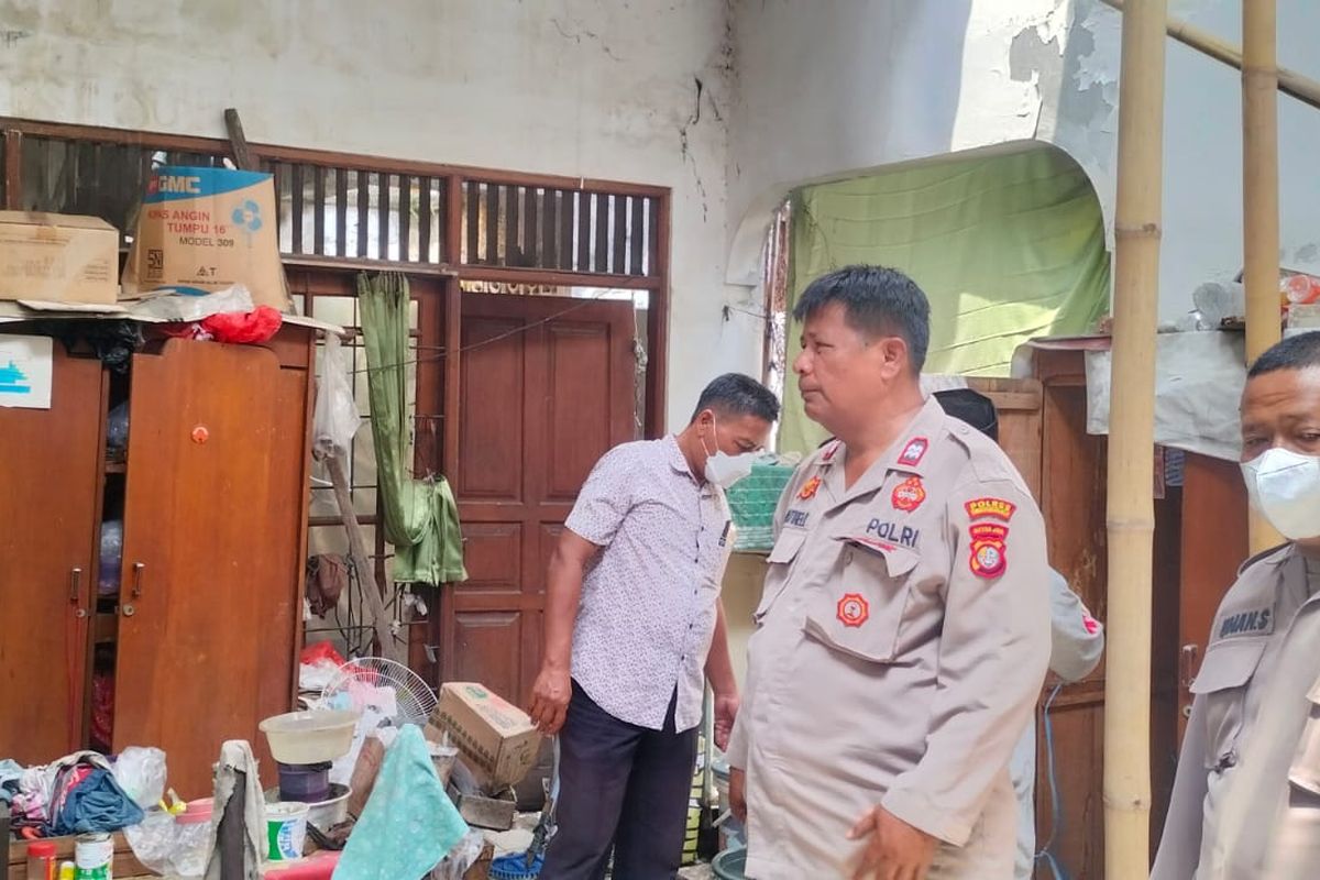 Penemuan mayat seorang dokter di Kelurahan Pisangan, Ciputat Timur, Tangerang Selatan, Kamis (11/1/2024) siang.