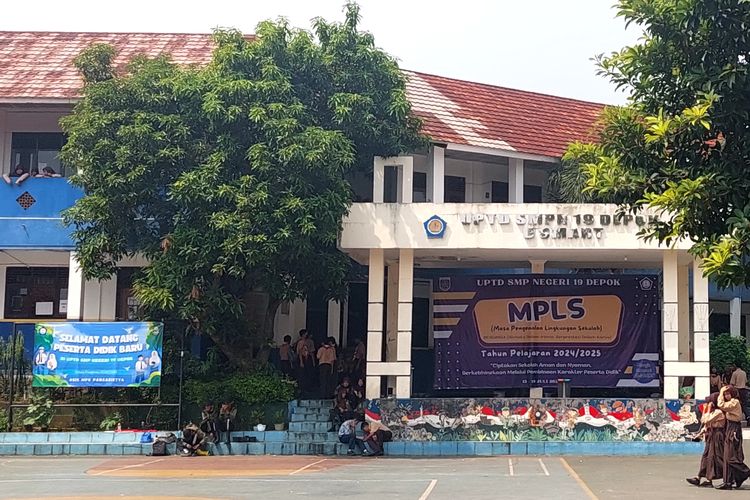 Guru Honorer yang Terlibat 