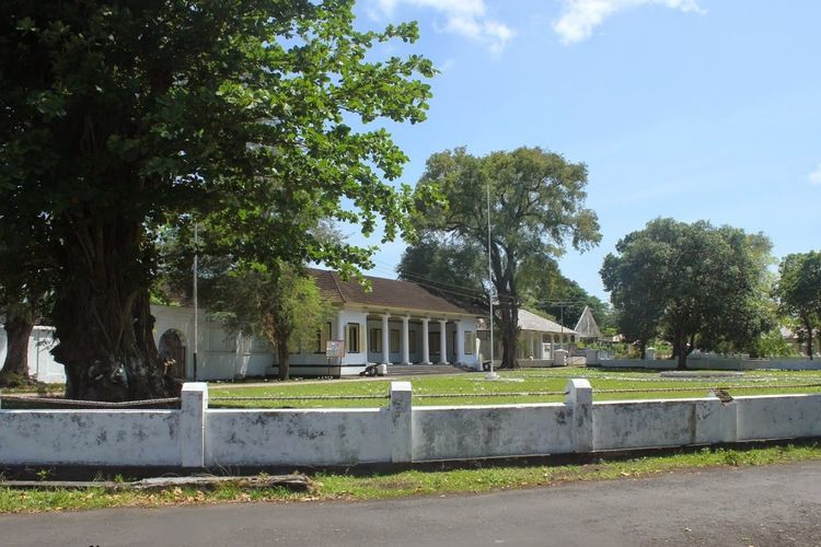 Lingkungan sekitar Istana Mini di Banda Neira, Maluku.