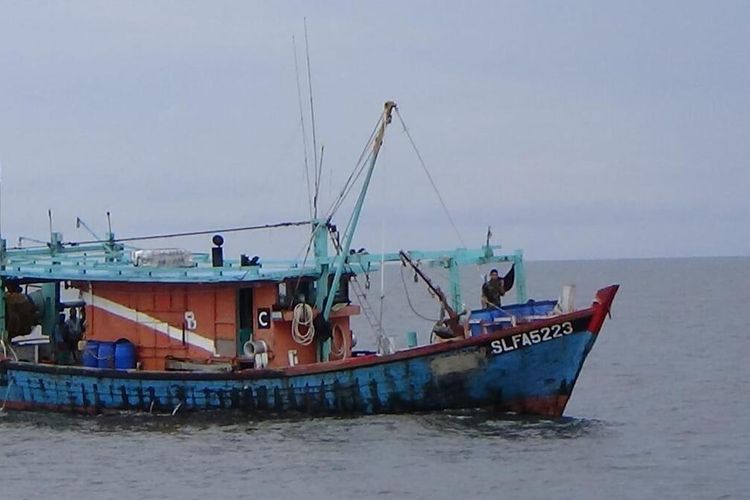 Kementerian Kelautan dan Perikanan (KKP) kembali melakukan penangkapan terhadap kapal ikan asing (KIA) yang melakukan penangkapan ikan secara ilegal atau illegal fishing di perairan Indonesia.