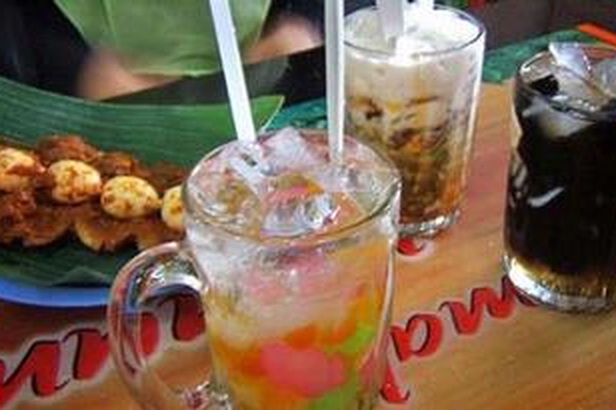 Jajanan pajak petisah.