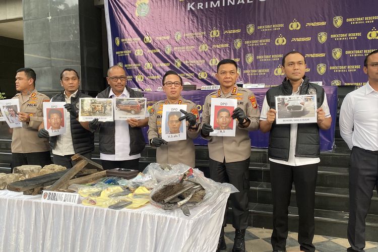 4 dari 9 Tersangka Pembakaran Mobil Polisi di Depok Buron, Diminta Serahkan Diri 1x24 Jam
