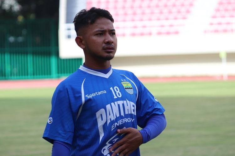 Peman Persib Bandung, Gian Zola