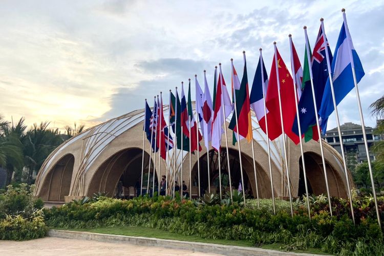 Bamboo Dome di The Apurva Kempinski, Nusa Dua, Bali, tempat Presiden Joko Widodo menjamu para kepala delegasi KTT G20 pada Selasa (151122). 
