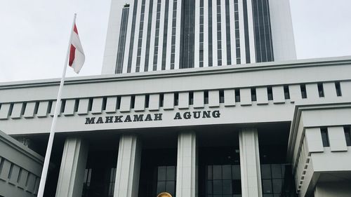 ICW Desak MA Segera Putuskan soal Beda Tafsir pada Aturan Eks Terpidana Maju Caleg
