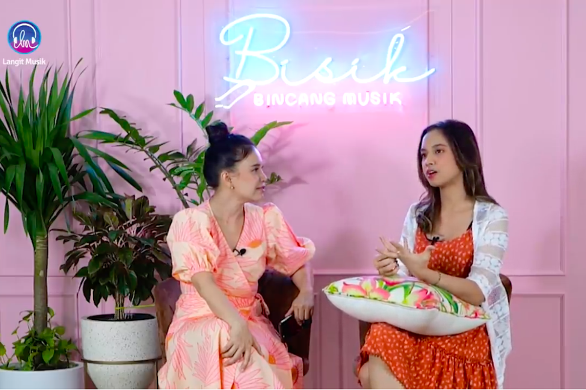 Lyodra Ginting berbincang dengan Rossa di program Bincang Musik di kanal YouTube Rossa Official.