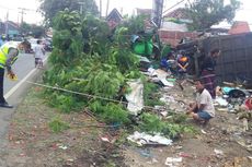 Detik-detik Truk Tabrak 3 Warung di Gresik hingga Mengakibatkan 1 Orang Tewas