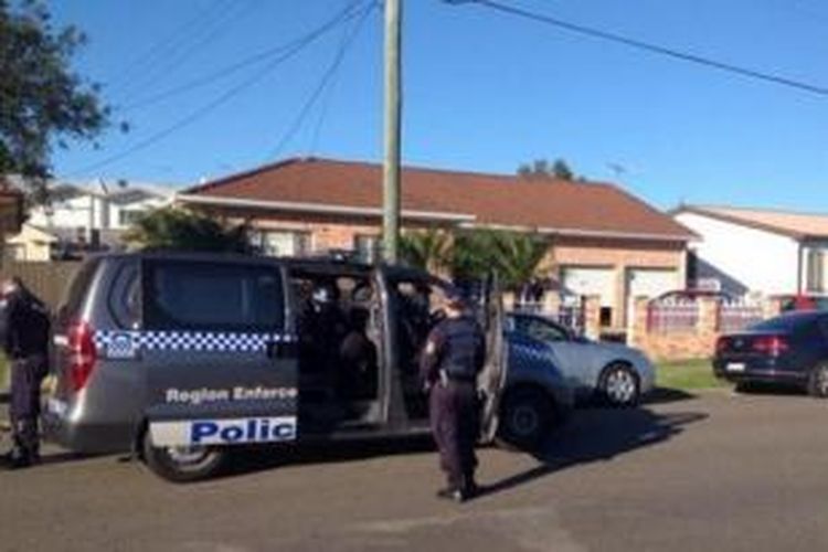 Lebih dari 800 petugas dilibatkan dalam penggerebekan teroris di Sydney dan Brisbane (18/9/2014).