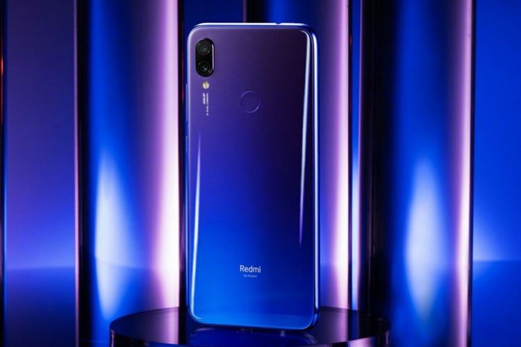 Redmi 7 hadir dalam tiga pilihan warna