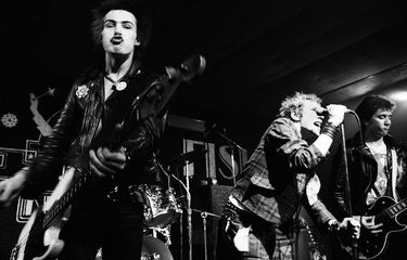 Lirik dan Chord Lagu Anarchy In The UK, Singel Debut Sex Pistols