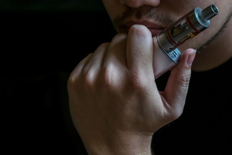 Kemenkes: Vape Bukan Produk yang Aman, Tetap Mengandung Nikotin dan Zat Kimia 
