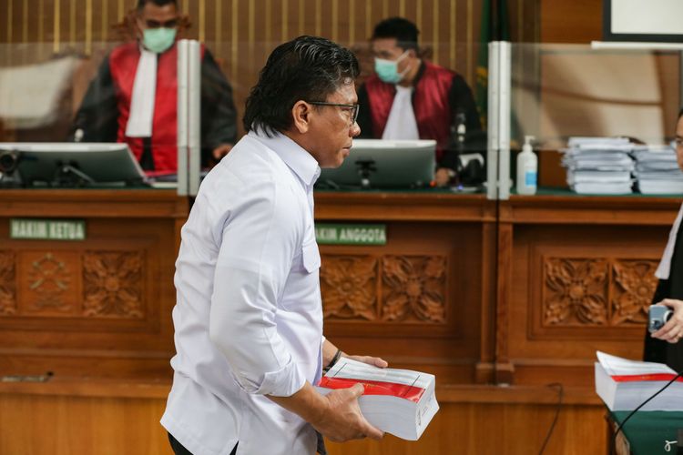 Terdakwa kasus pembunuhan berencana Brigadir Nofriansyah Yosua Hutabarat atau Brigadir J, Ferdy Sambo menjalani sidang pembacaan tuntutan di Pengadilan Negeri Jakarta Selatan, Selasa (17/1/2023). Ia dituntut hukuman penjara seumur hidup oleh Jaksa Penuntut Umum