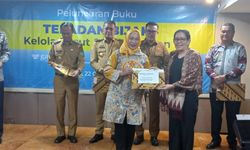 Komitmen Kelola Sisa Pangan, Mbak Ita Terima Penghargaan Bergengsi dari Bappenas 