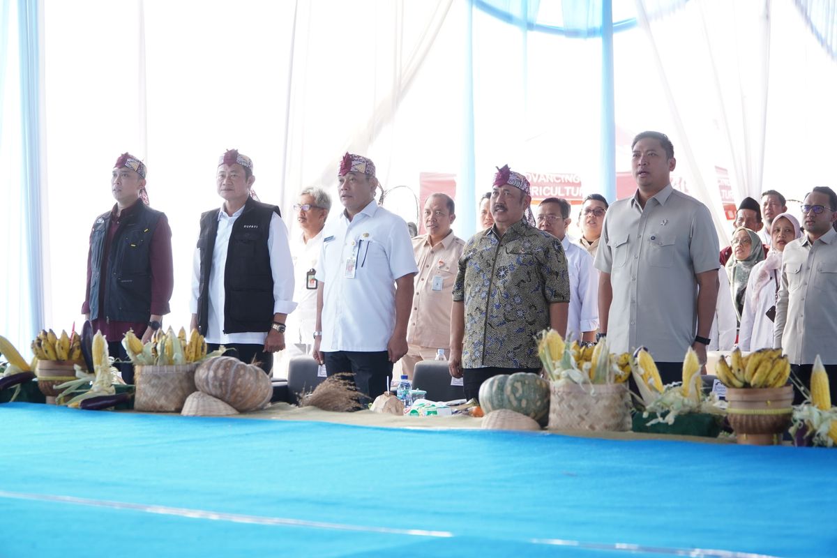 Gerakan Tanam Padi di Desa Kebalan Kulon Kecamatan Sekaran, pada Sabtu (30/5/2026).