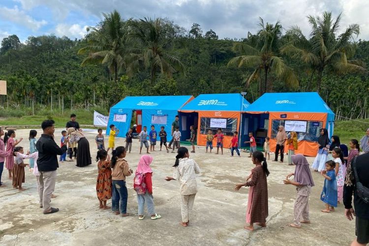 BNI menyalurkan bantuan bagi korban bencana banjir di Aceh. Salah satunya, 30 unit tenda dengan rincian berupa tenda ukuran 3x4 meter sebanyak lima unit, tenda ukuran 3x6 meter sebanyak lima unit, serta 20 unit tenda pleton ukuran 6x14 meter. 