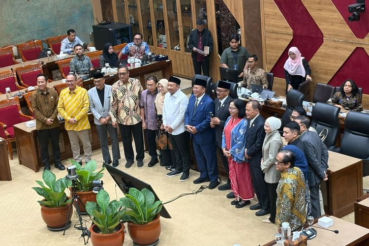 Agung Widyantoro Resmi Jabat Ketua Komisi X DPR, Gantikan Hetifah Sjaifudian