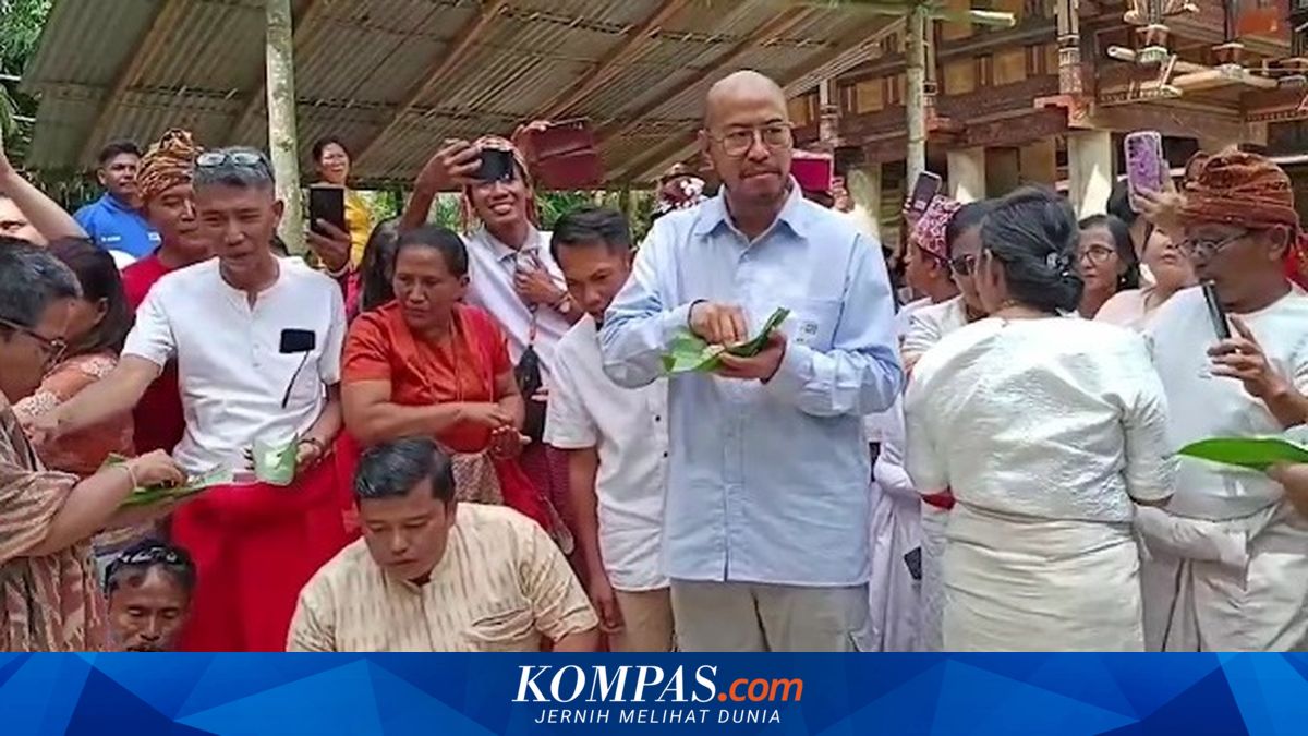 Saat jalani sidang adat toraja, Pandji juga menyampaikan permohonan maaf terbuka kepada masyarakat adat Toraja. Ia berjanji menjadikan peristiwa ini sebagai pelajaran agar lebih berhati-hati di masa mendatang.

Baca selengkapnya: 

~SN #PandjiPragiwaksono