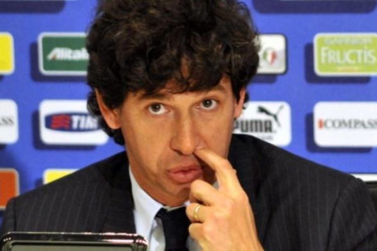 Klaim Legenda Soal Lini Tengah AC Milan Setara dengan Napoli