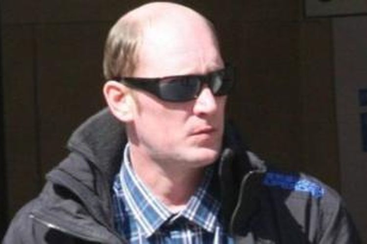 Stuart Young memperkosa bayi itu sejak umur sehari hingga berumur tiga bulan di berbagai lokasi di Edinburgh, Skotlandia pada 2008-2013.

