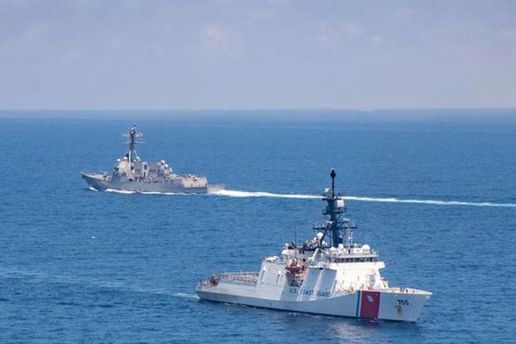 Kementerian Pertahanan China telah mengajukan protes atas perjalanan kapal perang AS di perairan antara China dan Taiwan