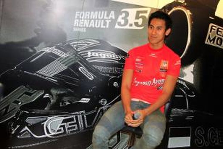 Tahun ini pebalap Indonesia Sean Gelael akan bertarung di kejuaraan Formula Renault 3.5, kejuaraan setingkat di bawah Formula 1. Sean direncanakan mengikuti seluruh seri yang dipertandingkan dengan seri perdana di Sirkuit Aragon Motorland, Spanyol, 25-26 April mendatang.
