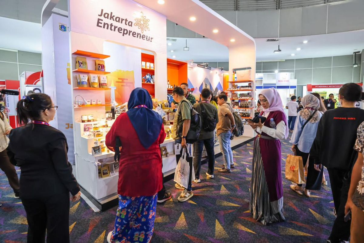 Kegiatan INABUYER B2B2G Expo 2023 yang dilaksanakan pada 5-7 Juli 2023 berhasil mencatatkan potensi kerja sama yang melibatkan pelaku koperasi dan UMKM (KUMKM) hingga mencapai Rp1 triliun.