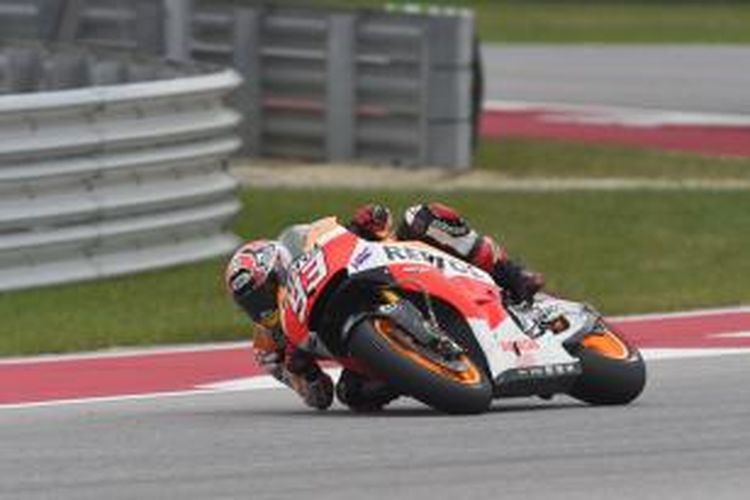 Pebalap Repsol Honda asal Spanyol Marc Marquez membalap di Sirkuit Americas, Austin, Texas pada sesi kualifikasi GP Americas, Sabtu (12/4/2014).