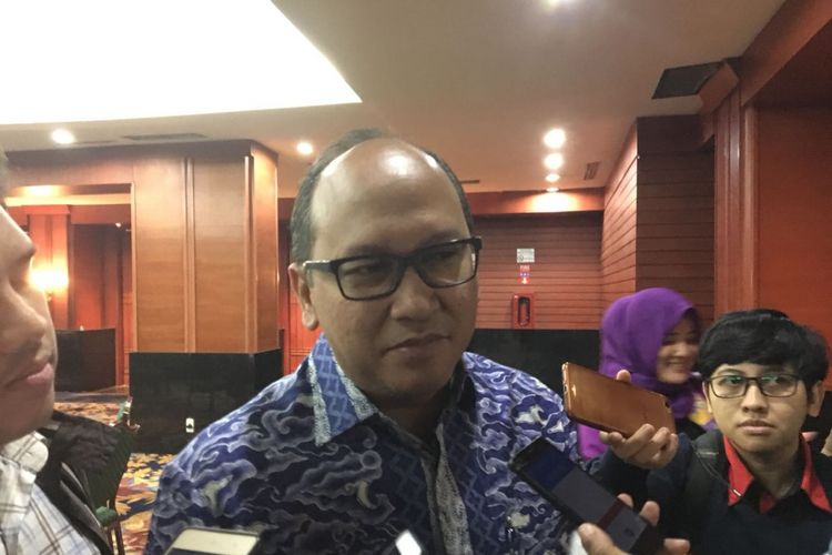 Ketua Umum Kamar Dagang dan Industri (Kadin) Indonesia Rosan Perkasa Roeslani saat ditemui di Hotel Bidakara, Jakarta Selatan, Senin (19/2/2018).