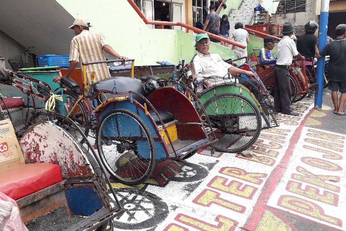 Selter becak Pekojan di belakang Pasar Pejagalan Jaya, Jalan Pejagalan 2, Pekojan, Tambora, Jakarta Barat pada Kamis (11/10/2018).