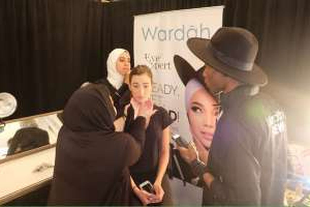 Wardah berpartisipasi di New York Fashion Week 2017.