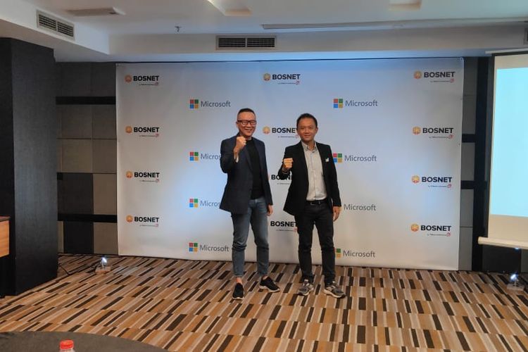 Perkenalan BOSNET NEXT GENERATION ECOSYSTEM for FMCG Industry, 22 Juni 2022, tampak dari kiri: Bapak Ari Royce Hidayat, Founder dan Komisaris BOSNET Distribution Indonesia. Kanan: Bapak Dicky Anfiadi, CEO PT BOSNET Distribution Indonesia