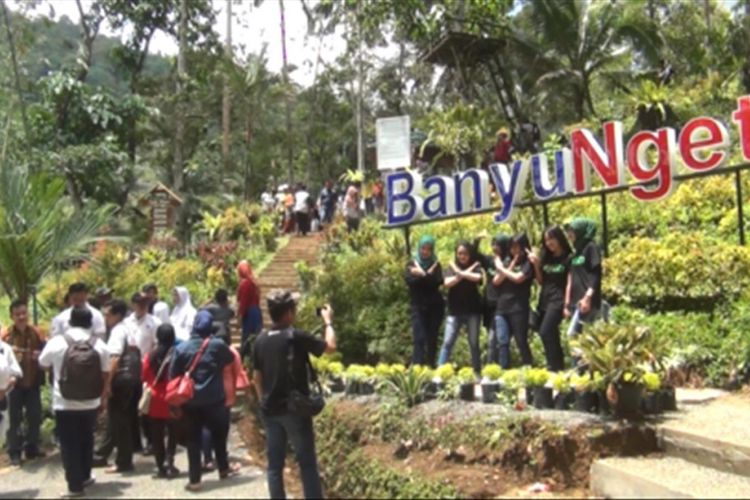 Kawasan wisata alam Banyu Nget Trenggalek