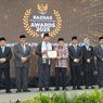 Dinilai Berperan Aktif Meningkatkan Penerimaan Zakat, Gubernur Jambi Raih Penghargaan di Baznas Award 2025