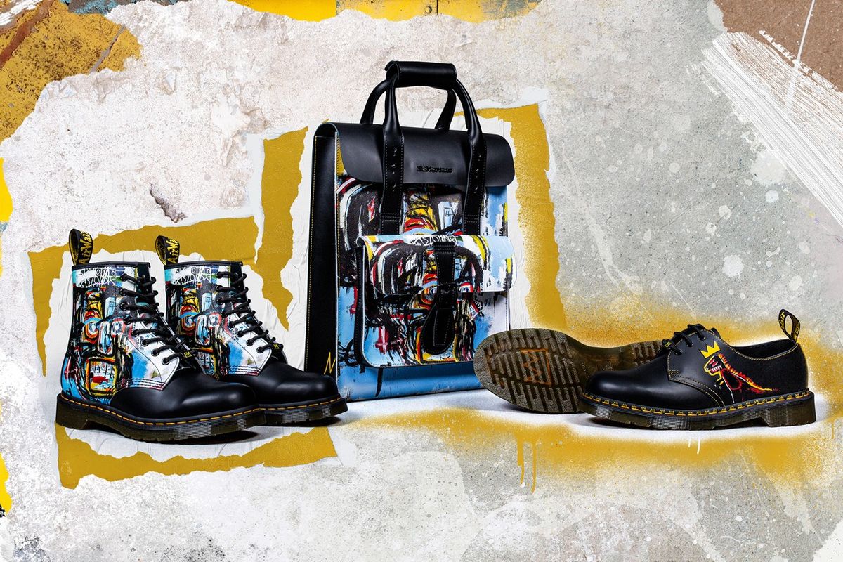 Karya Jean-Michel Basquiat pada sepatu Dr. Martens