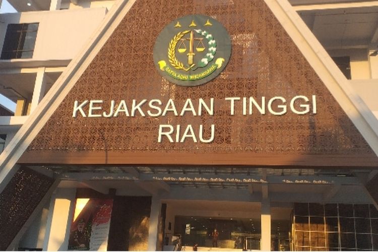 Kantor Kejati Riau di Pekanbaru.