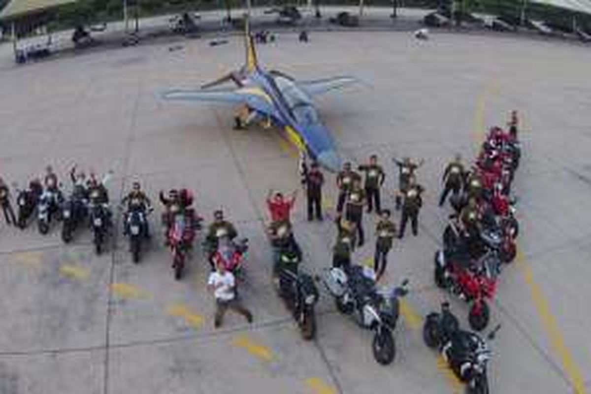 Ducati Tour De’ Military bersama dengan Ducati Multistrada 1200 Enduro dan Ducati XDiavel.