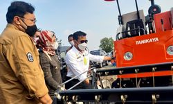 Alsintan Buat Bertani Jadi Efektif, Mentan SYL: Mesin Ini Tidak Menghilangkan Pekerjaan Buruh Tani